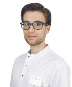 Корунов  Кирилл стоматолог